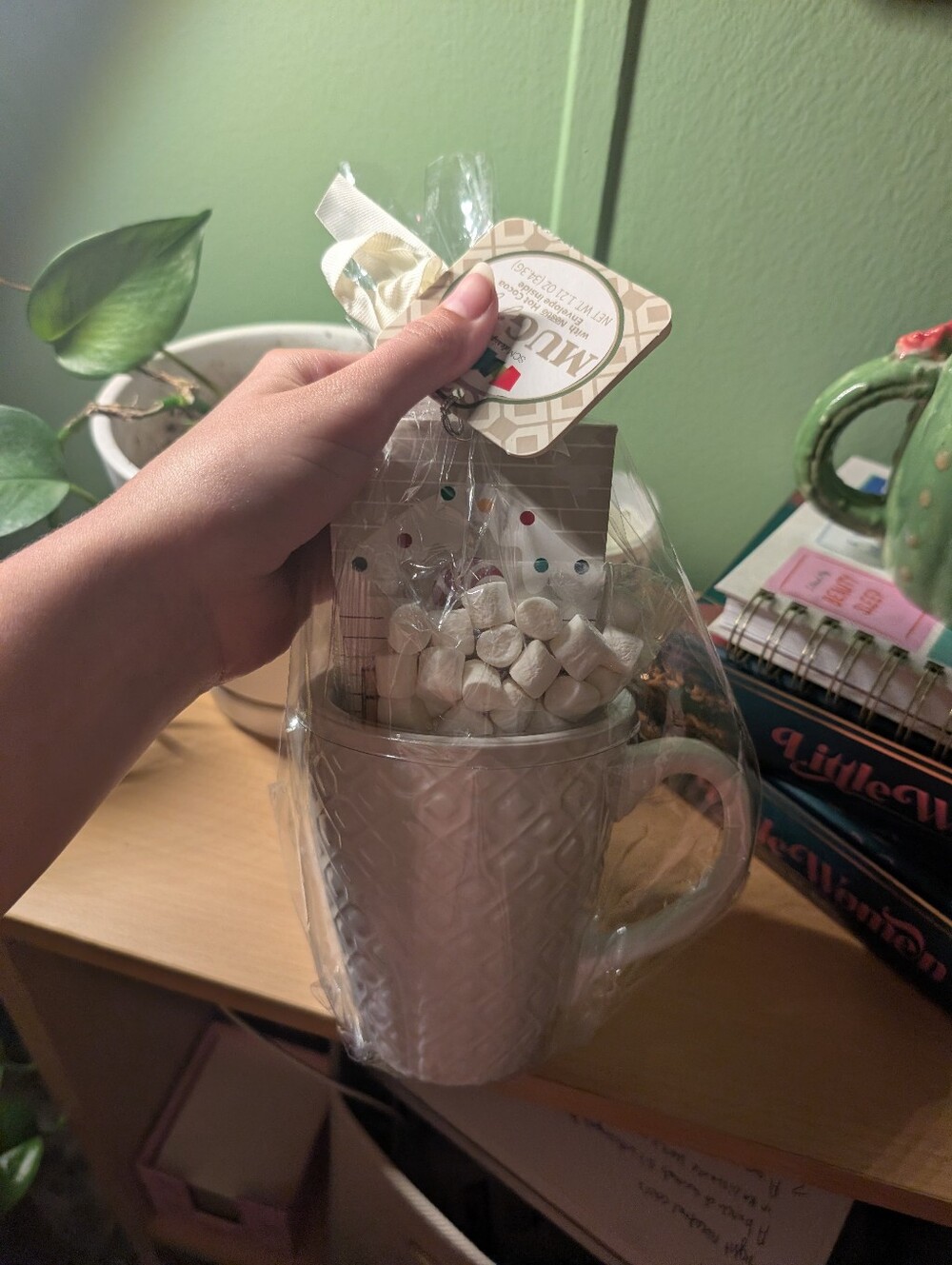 Textured Mug Gift Set with Hot Cocoa Mix and Marshmallows (3 For $25 ⭐) - Picture 4 of 5